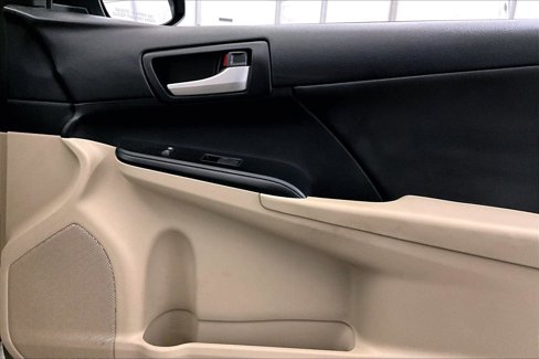 Used 2014 Toyota Camry LE image 23