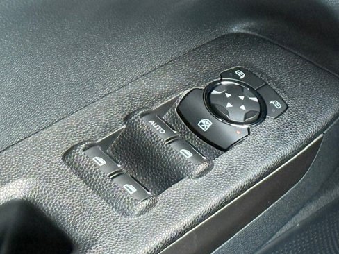Used 2022 Ford EcoSport SES w/ Interior Protection Package image 32