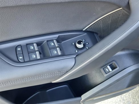 Used 2019 Audi Q5 2.0T Premium Plus w/ Premium Plus Package image 18