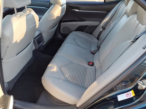Certified 2019 Toyota Camry SE image 14