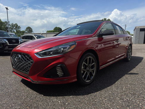 Used 2019 Hyundai Sonata Limited w/ Cargo Package image 7