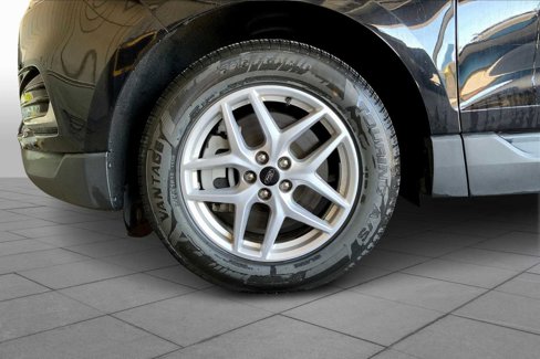 Certified 2023 Ford Edge SEL image 10
