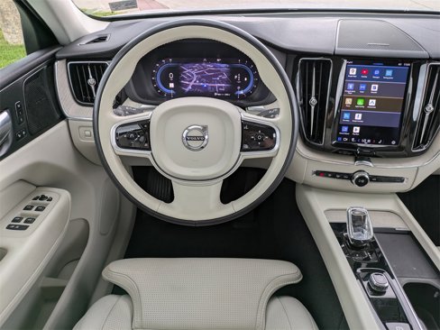 Certified 2022 Volvo XC60 B6 Inscription w/ Advanced Package image 16