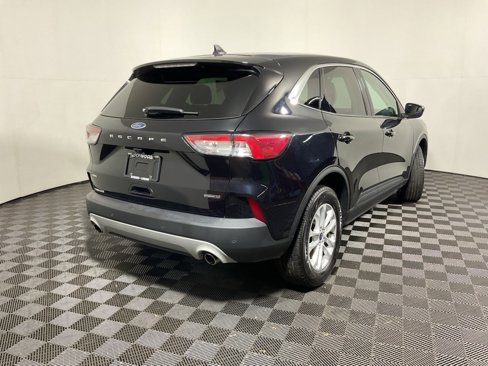 Used 2021 Ford Escape SE image 14