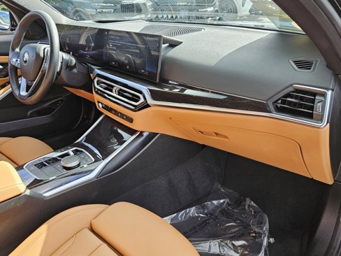 Certified 2024 BMW 330i Sedan w/ Premium Package image 22