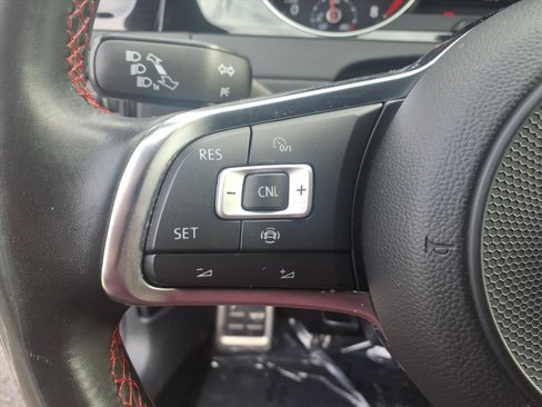 Used 2020 Volkswagen GTI S image 21