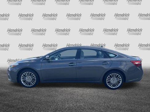 Used 2018 Toyota Avalon Limited image 7