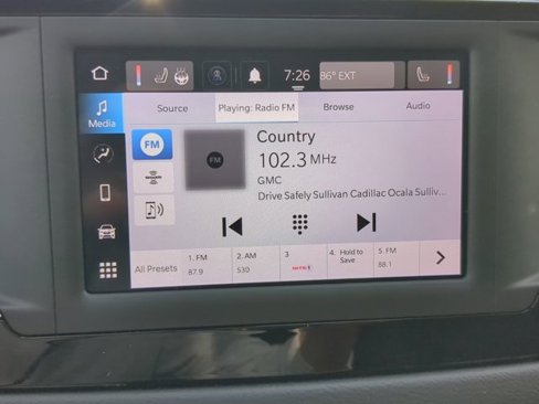Used 2022 Chrysler Voyager LX image 16