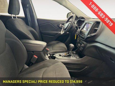 Used 2019 Jeep Cherokee Latitude w/ Popular Appearance Group image 22