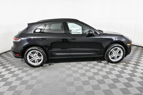 Certified 2025 Porsche Macan image 29