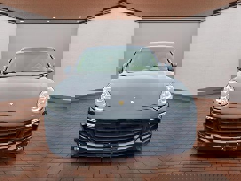 Used 2017 Porsche Cayenne S Platinum image 3