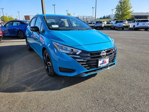 New 2025 Nissan Versa SR w/ Trunk Package image 1