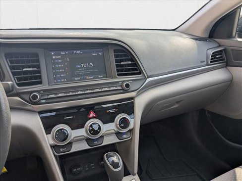 Used 2019 Hyundai Elantra SEL image 12