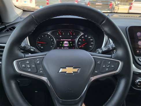 Used 2023 Chevrolet Equinox LT image 19