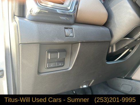 Used 2024 GMC Canyon Denali image 21