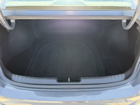 Used 2023 Hyundai Elantra SEL image 30