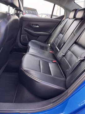 Used 2023 Nissan Sentra SR w/ SR Premium Package image 11