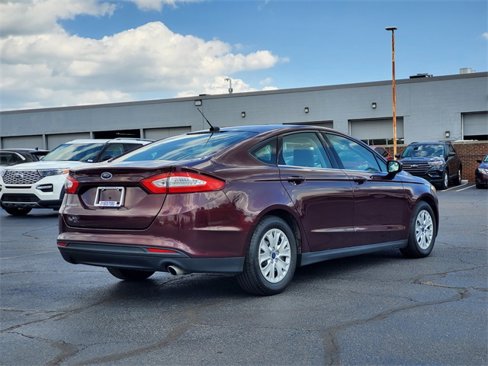 Used 2013 Ford Fusion S image 3