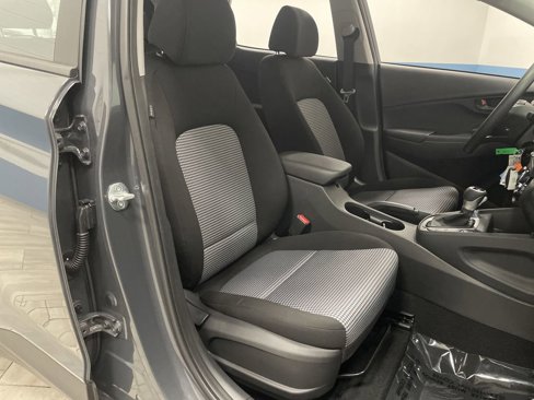 Used 2023 Hyundai Kona SE w/ Cargo Package image 27