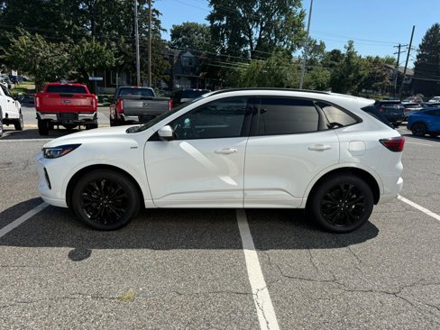 Certified 2023 Ford Escape ST-Line Elite image 3