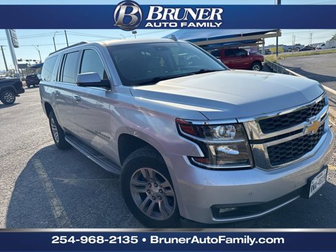 Used 2018 Chevrolet Suburban LT image 1