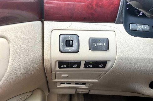 Used 2010 Lexus LS 460 image 35