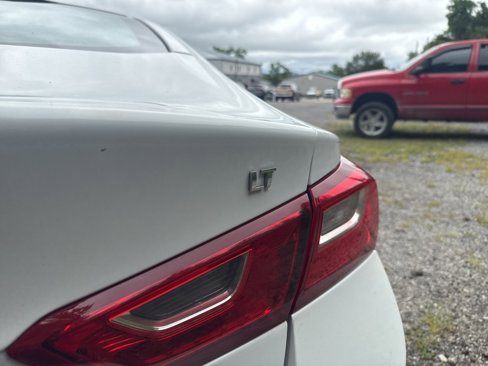 Used 2023 Chevrolet Malibu LT image 12