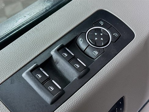 Used 2016 Ford F150 Lariat w/ Equipment Group 502A Luxury image 18