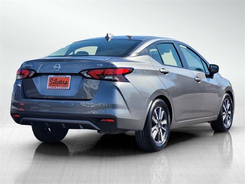 Used 2021 Nissan Versa SV image 5