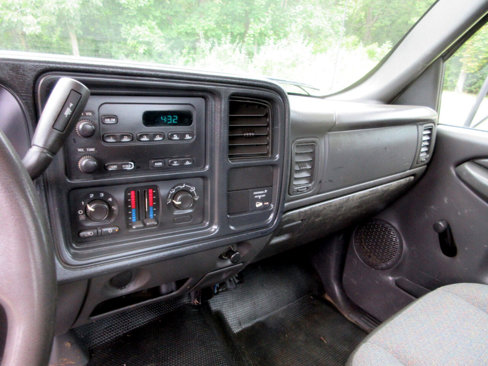 Used 2005 Chevrolet Silverado 3500 2WD Regular Cab image 29