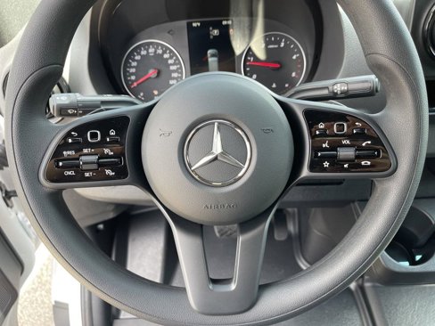 New 2024 Mercedes-Benz Sprinter 2500 image 17