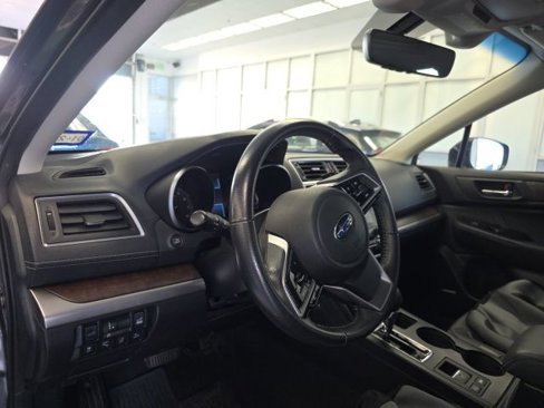 Used 2018 Subaru Outback 2.5i Limited image 5