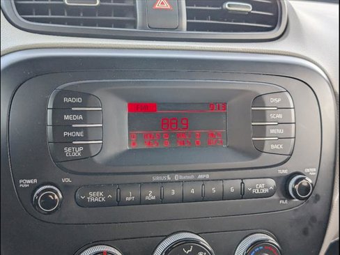 Used 2016 Kia Soul image 7