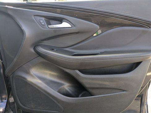 Used 2020 Buick Envision Essence w/ Experience Buick Package image 32
