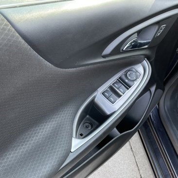 Used 2023 Chevrolet Malibu LT image 19