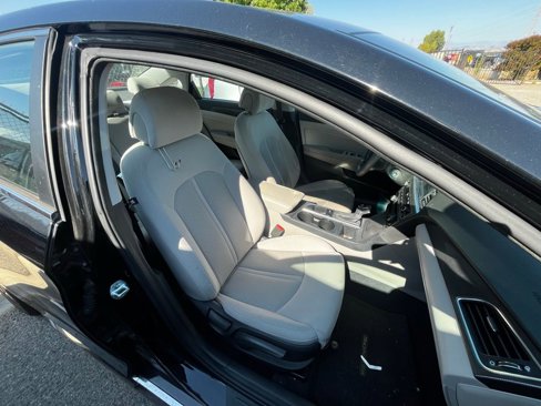 Used 2017 Hyundai Sonata Sport image 9