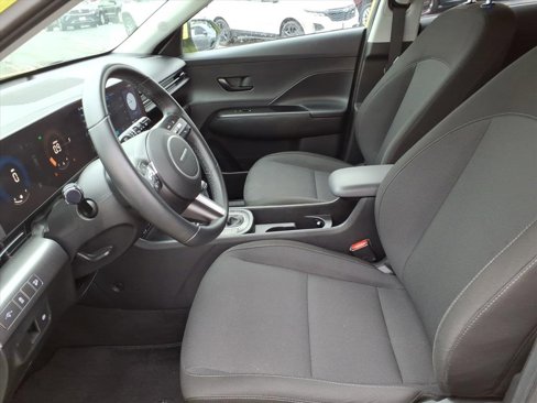 Used 2024 Hyundai Kona SEL image 9