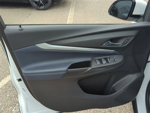 Certified 2022 Chevrolet Bolt EUV LT w/ Convenience Package image 21