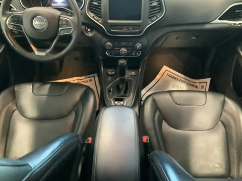 Used 2022 Jeep Cherokee Latitude Lux w/ Mopar Interior Package image 16