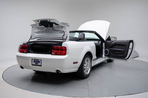 Used 2005 Ford Mustang GT Premium image 21