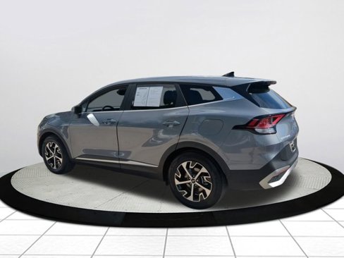 Used 2023 Kia Sportage EX image 5