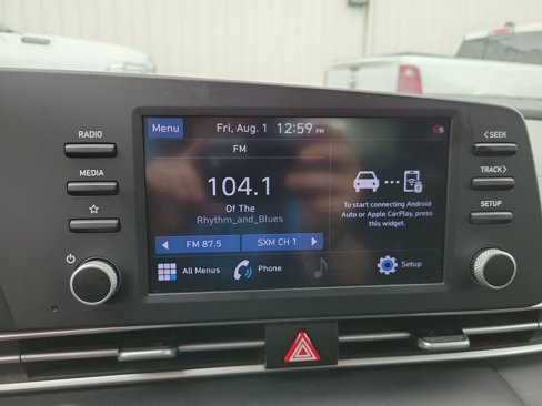 Used 2021 Hyundai Elantra SEL w/ Cargo Package image 19
