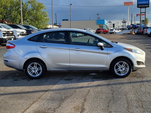 Used 2019 Ford Fiesta SE image 6