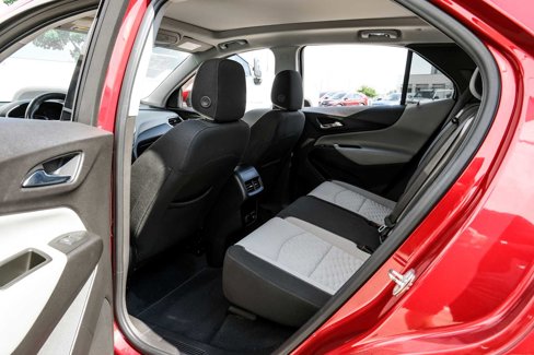 Used 2018 Chevrolet Equinox LT w/ Sun & Infotainment Package image 36