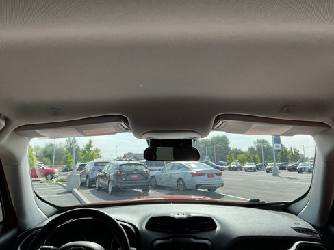 Used 2020 Jeep Renegade Latitude image 10