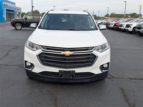Used 2021 Chevrolet Traverse LT image 8