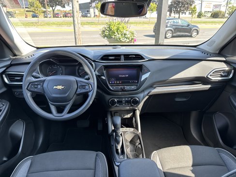 Used 2021 Chevrolet TrailBlazer LT w/ Convenience Package image 11