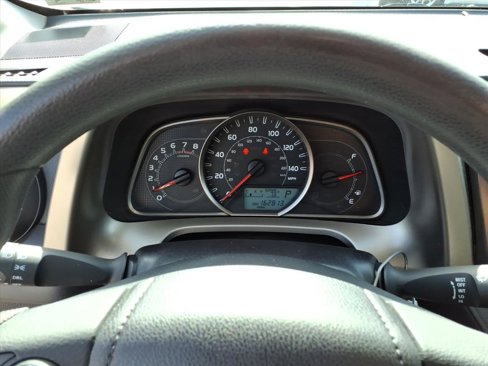 Used 2015 Toyota RAV4 LE image 11