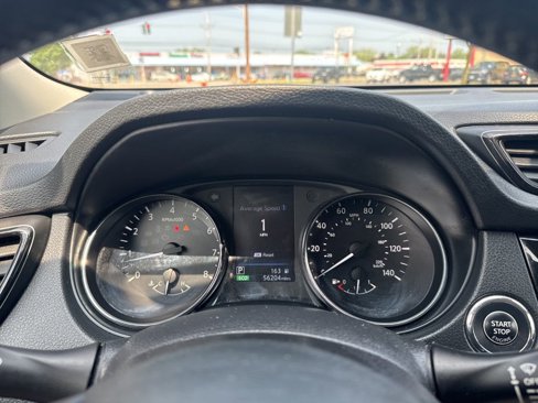 Used 2019 Nissan Rogue SV image 25