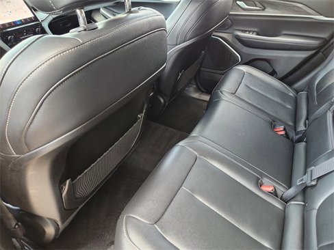 Used 2023 Jeep Grand Cherokee 4WD 4xe image 30